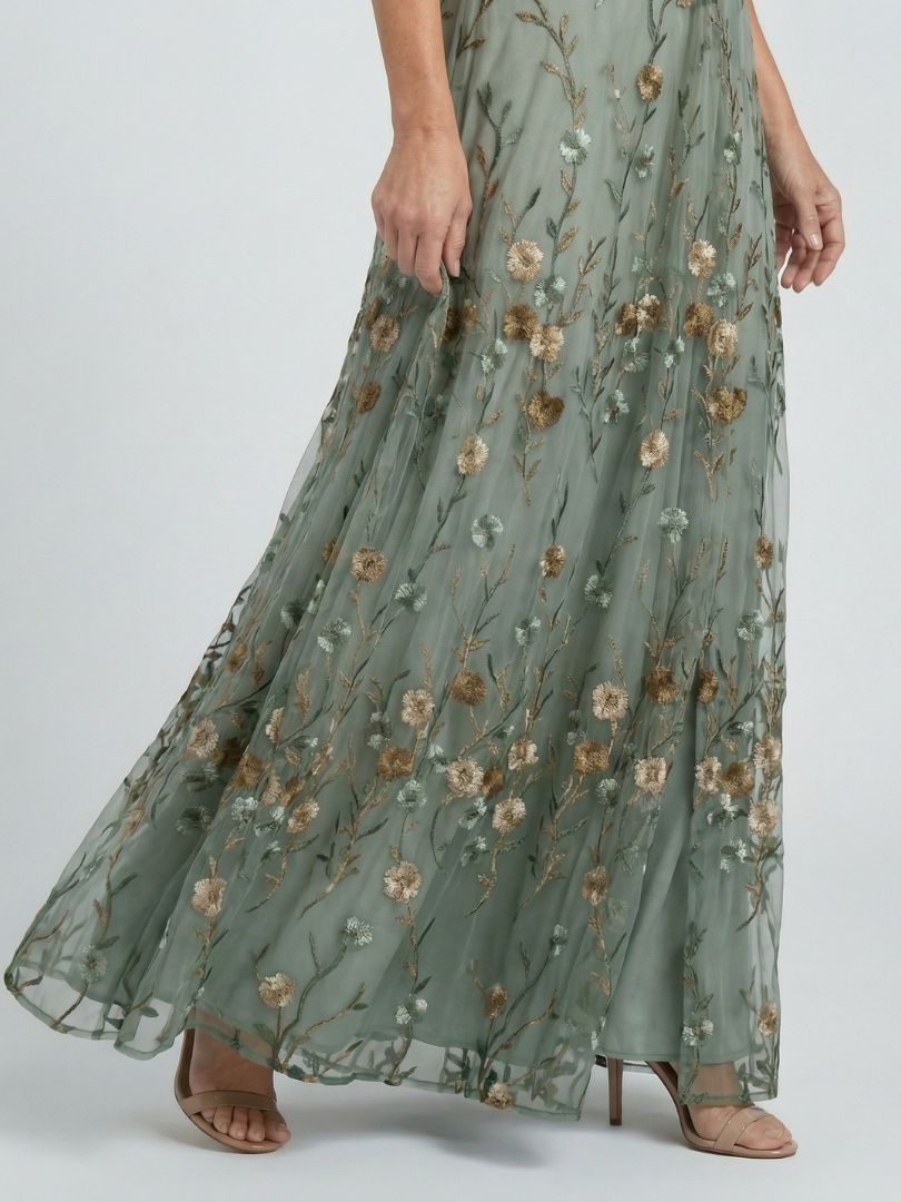 Lightweight Floral Maxi Dress with Halter Neckline in Sizes S to 5XL