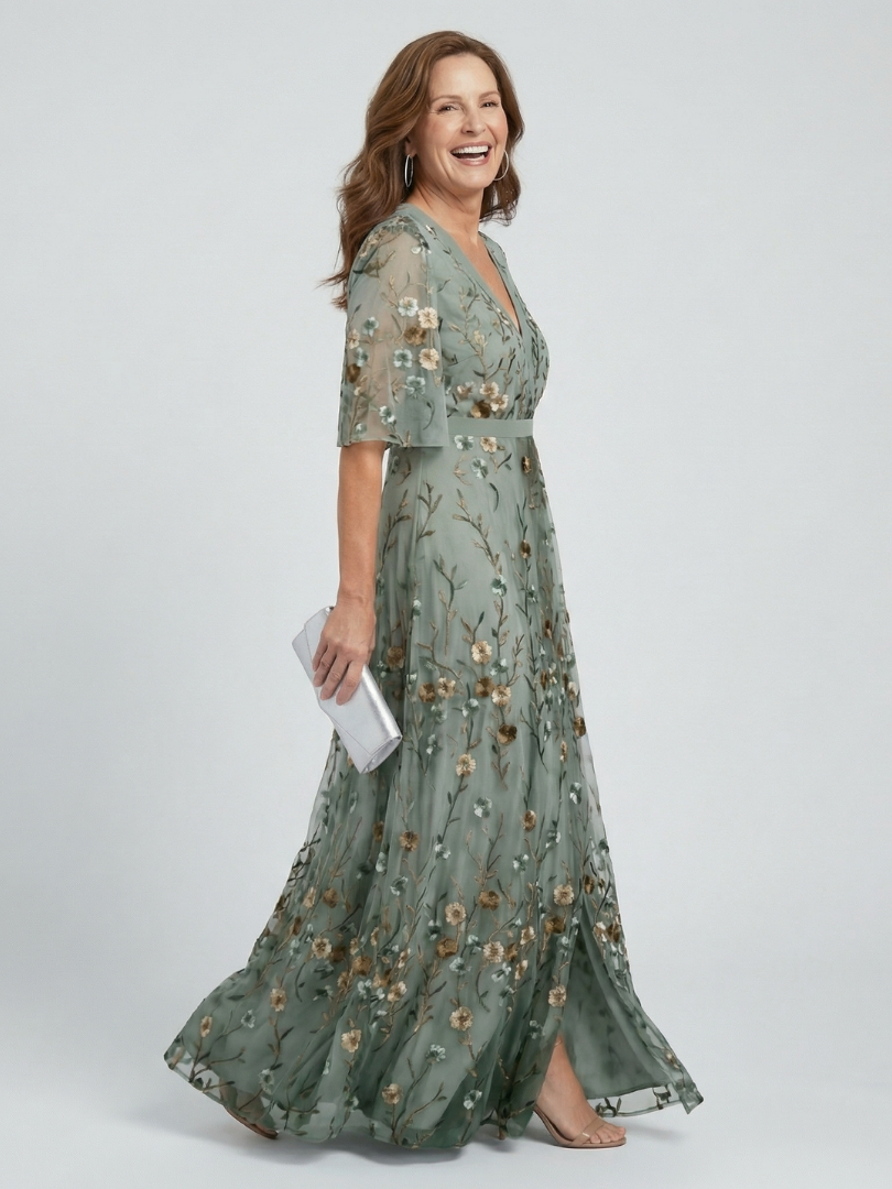 Women's Sleeveless Halter Neck Maxi Dress in Soft Floral Print