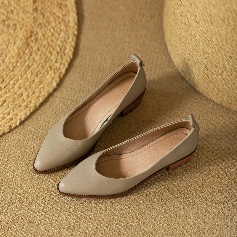 Helen Classic Pumps