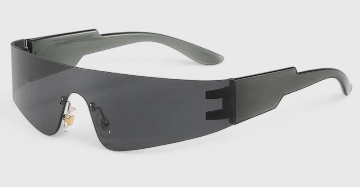 Skyllarr | Elegant Sunglasses