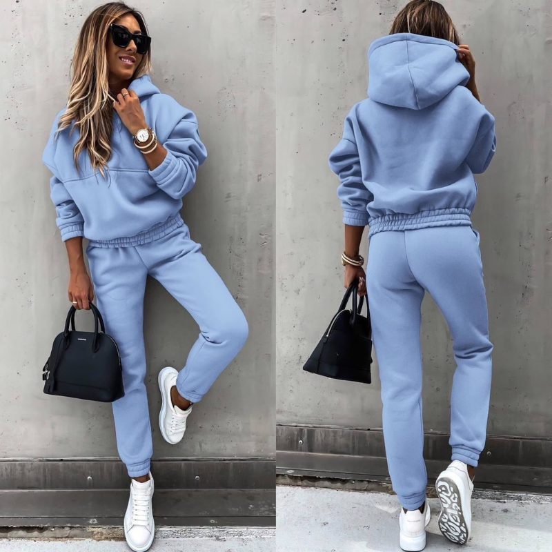Soft Brushed Fleece Tracksuit for Women in Relaxed Fit