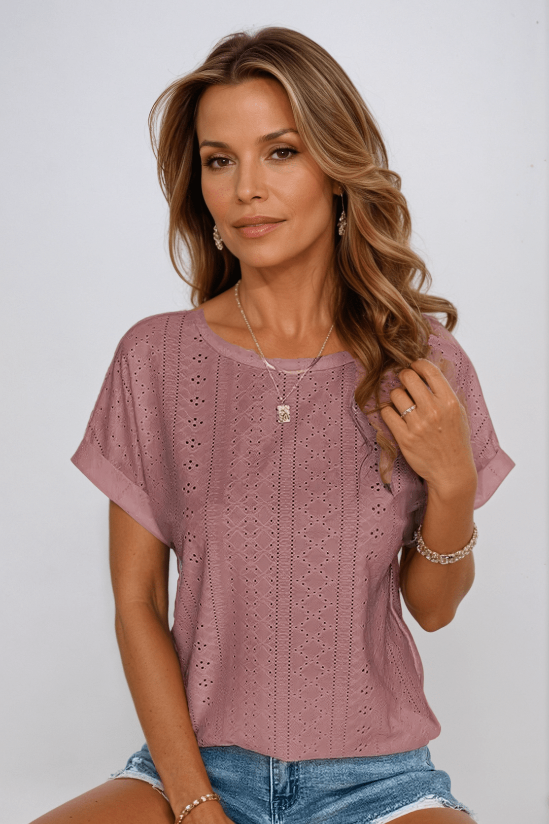 Liamo | Oceanview Eyelet Top