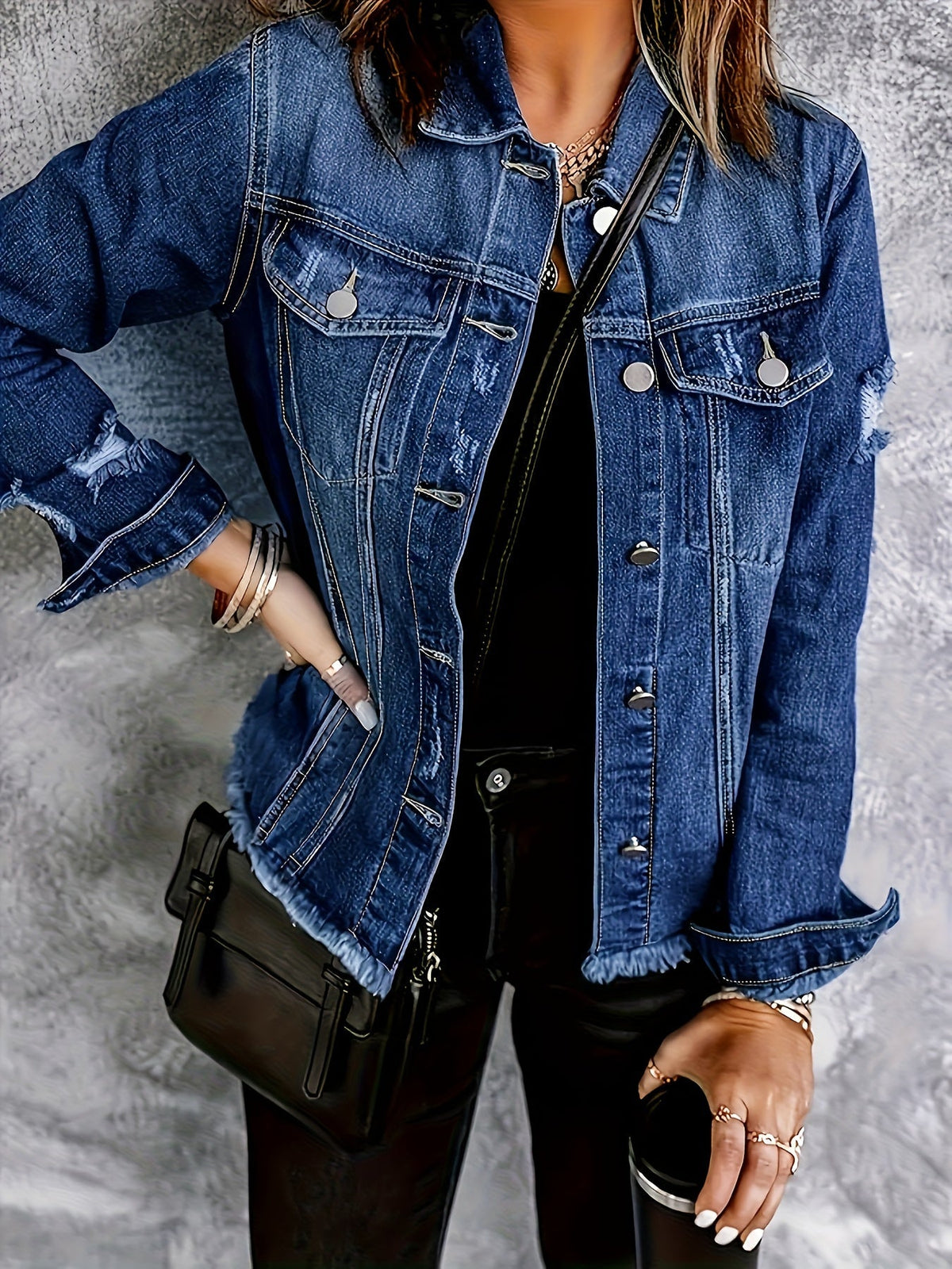 Relaxed Fit Washed Denim Jacket with Collar and Raw Hem