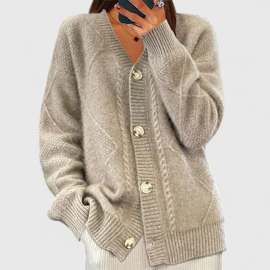 Solenyahh | Comfortable Cardigan