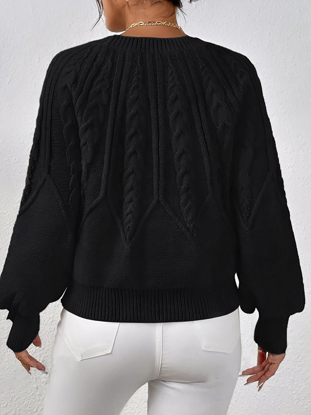 Comfortable Cable Knit Sweater for Women with V Neck Balloon Sleeve Oversized Style